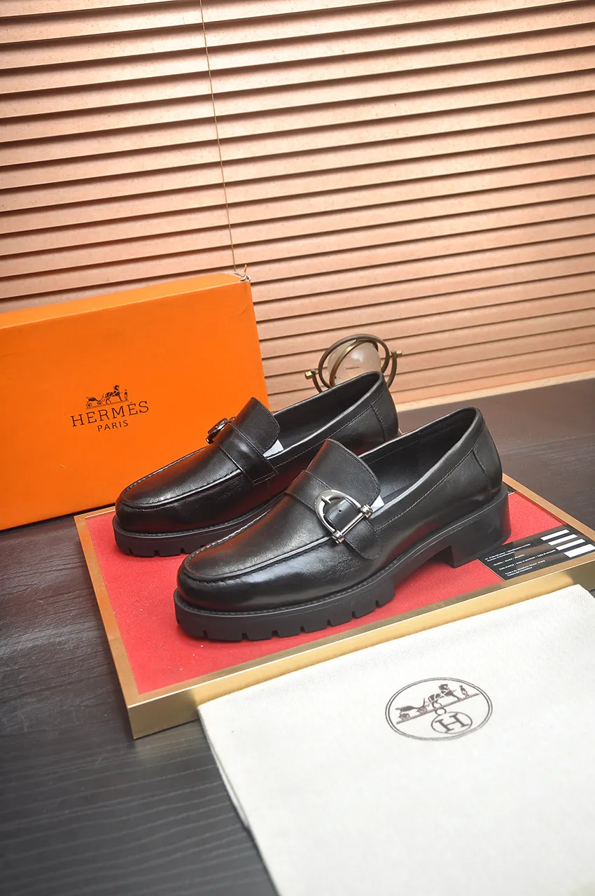 Factory price 500💶[HERMES] (cowhide lining)🍀Italian top luxury🍀He does not pursue novel styles and gorgeous colors, but attracts the favor of successful men with his flawless, elegant and classic style. Formal leather shoes This very comfortable, simple and stable style allows you to easily match any style! The pattern is absolutely 1:1 refined from the original case, and we strive for excellence in materials, imported cowhide + cowhide lining💪💪💪extraordinary texture👍! Code number: 38-45 (45 customized)